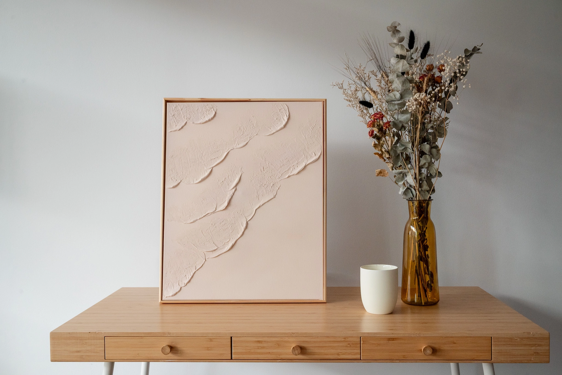 Pink Waves, VicDM